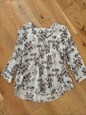 fun 2 fun Pale Blue Floral Pintuck Blouse with Brown Print